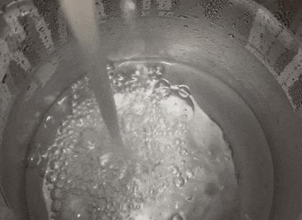 DƬ